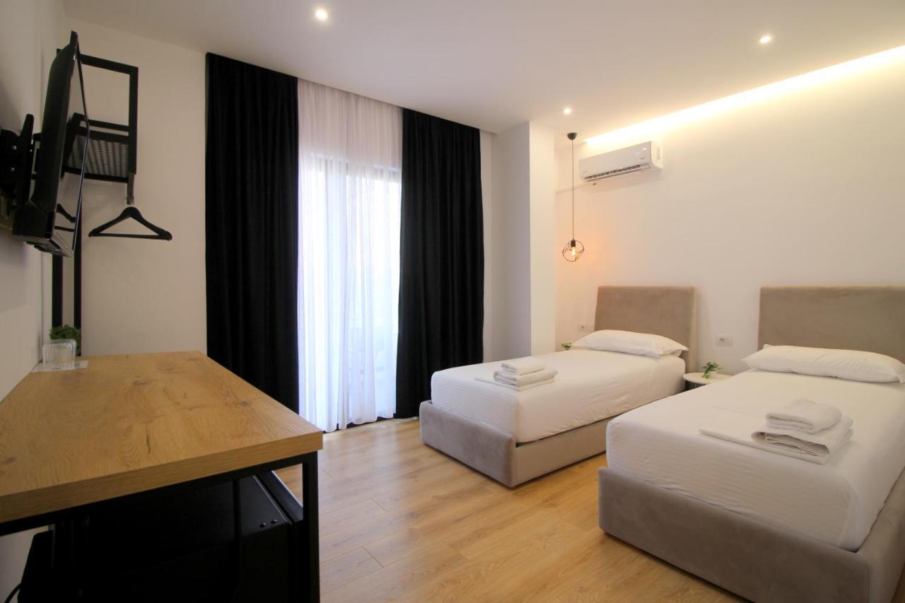 Hotel Qurku 2 Sarandë Exterior foto