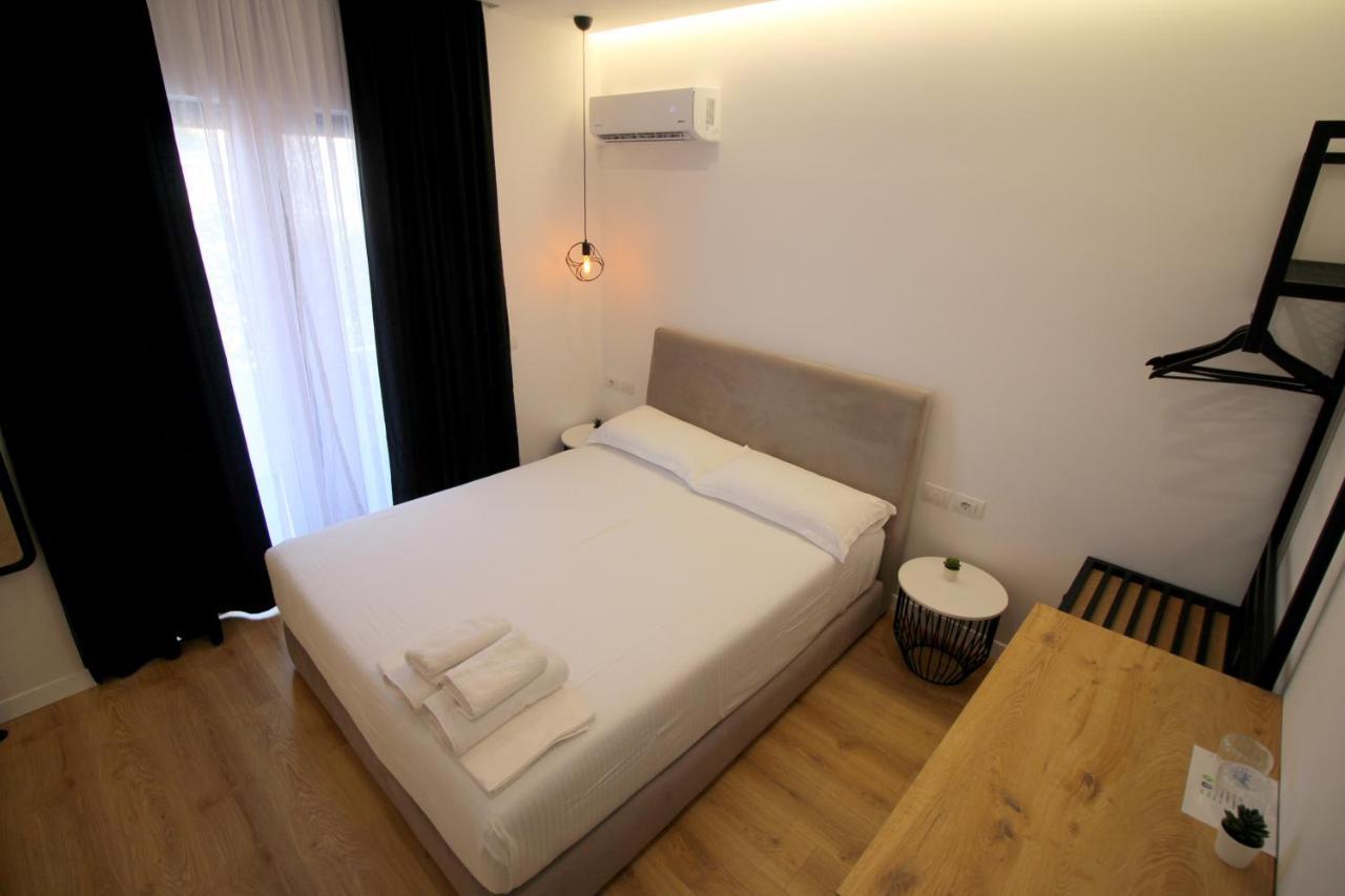 Hotel Qurku 2 Sarandë Exterior foto
